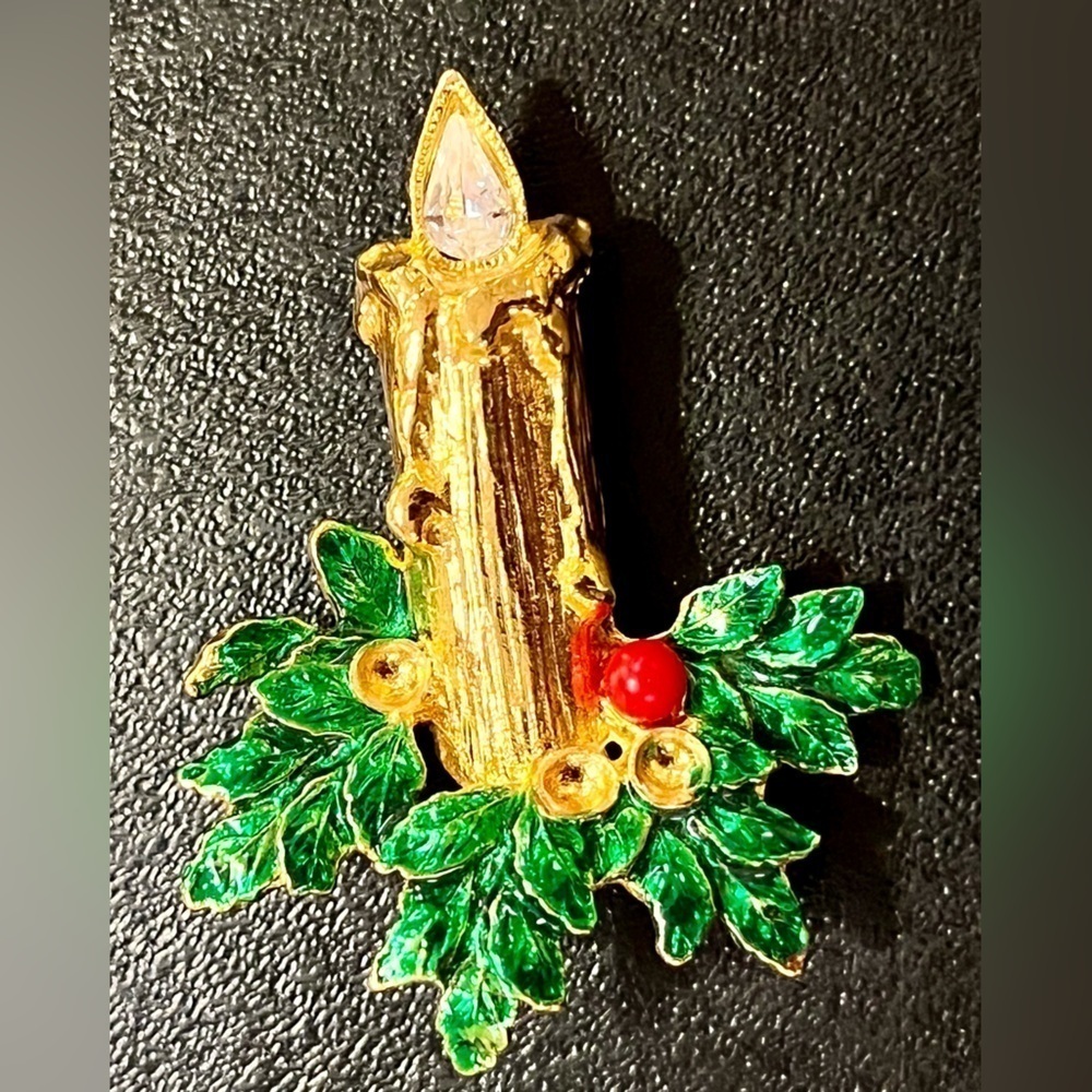 Vintage Christmas Candle Brooch Pin Gold Tone Holly Berry Festive Style